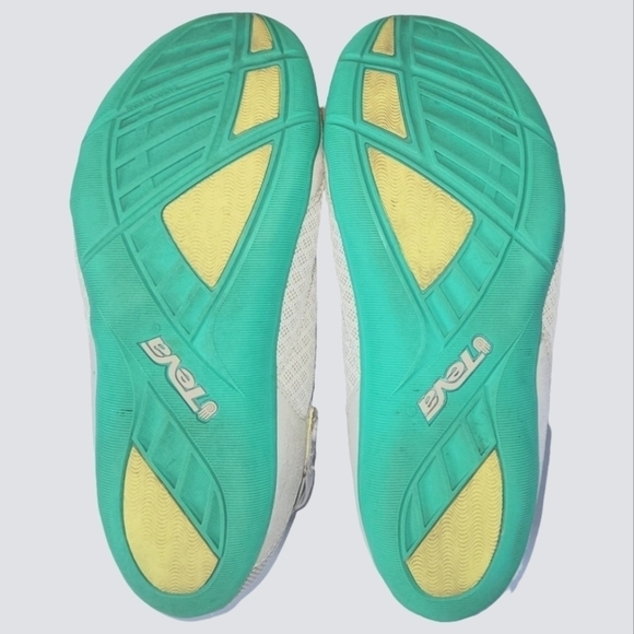 Teva Women's Niyama Mary Jane Gray/Cream Outdoors Snap Strap Flats Sz 6 - Picture 3 of 9